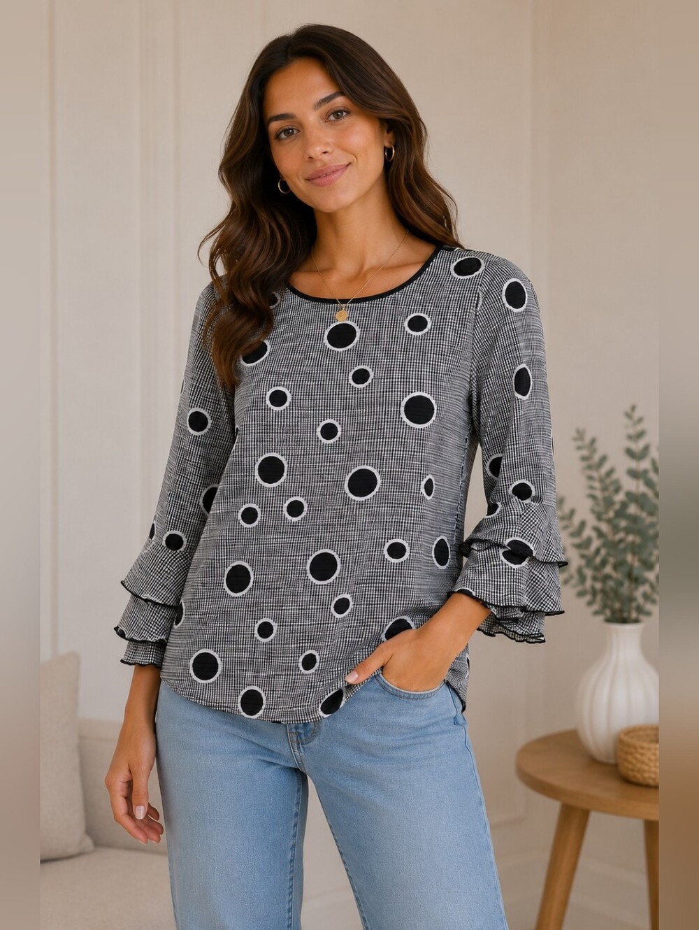 💙🩵 Renuar Black and White Polka Dot Ruffled Sleeve Top